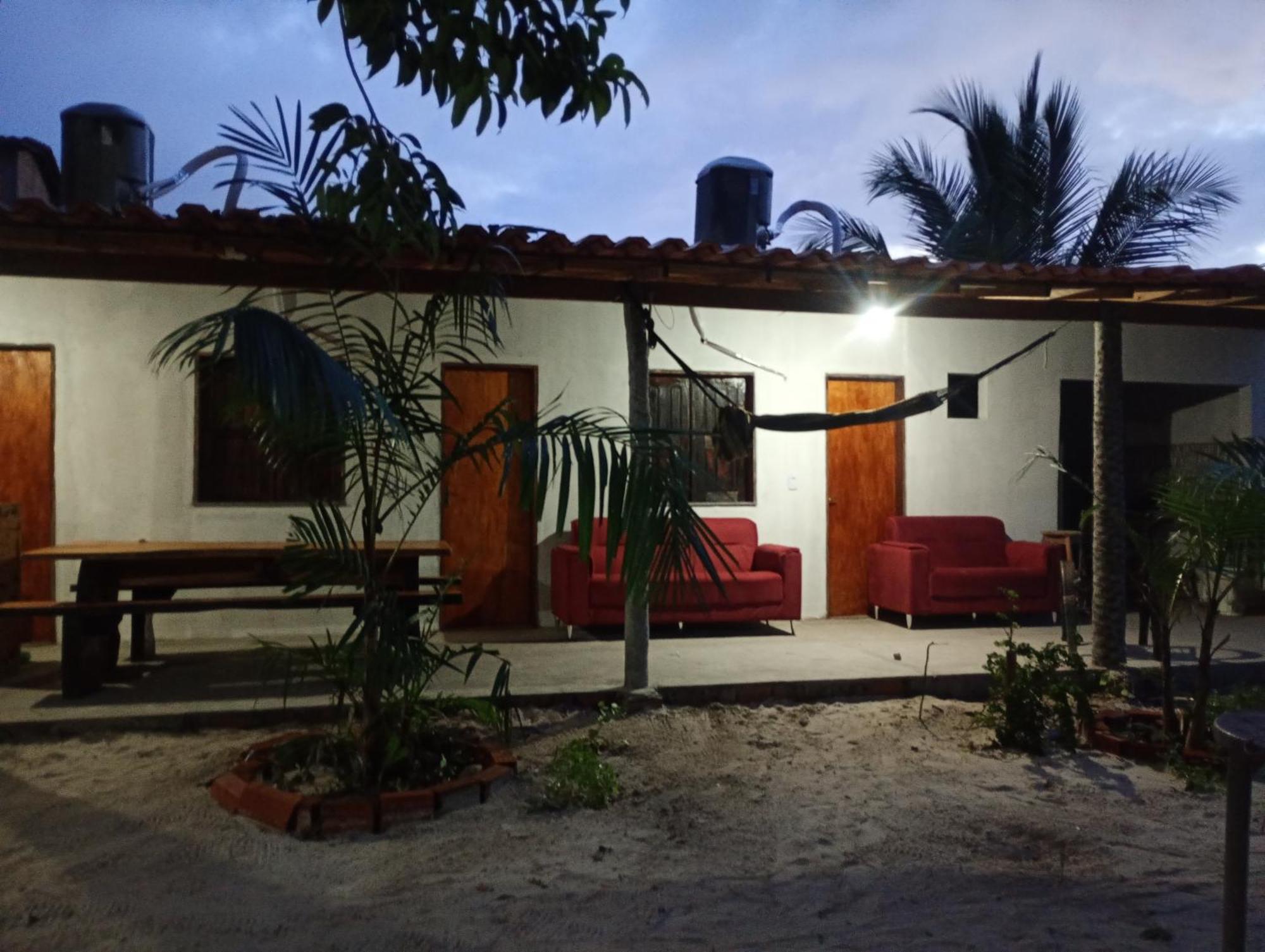 Hostel E Camping Na Rua Das Flores Santo Amaro do Maranhao 外观 照片