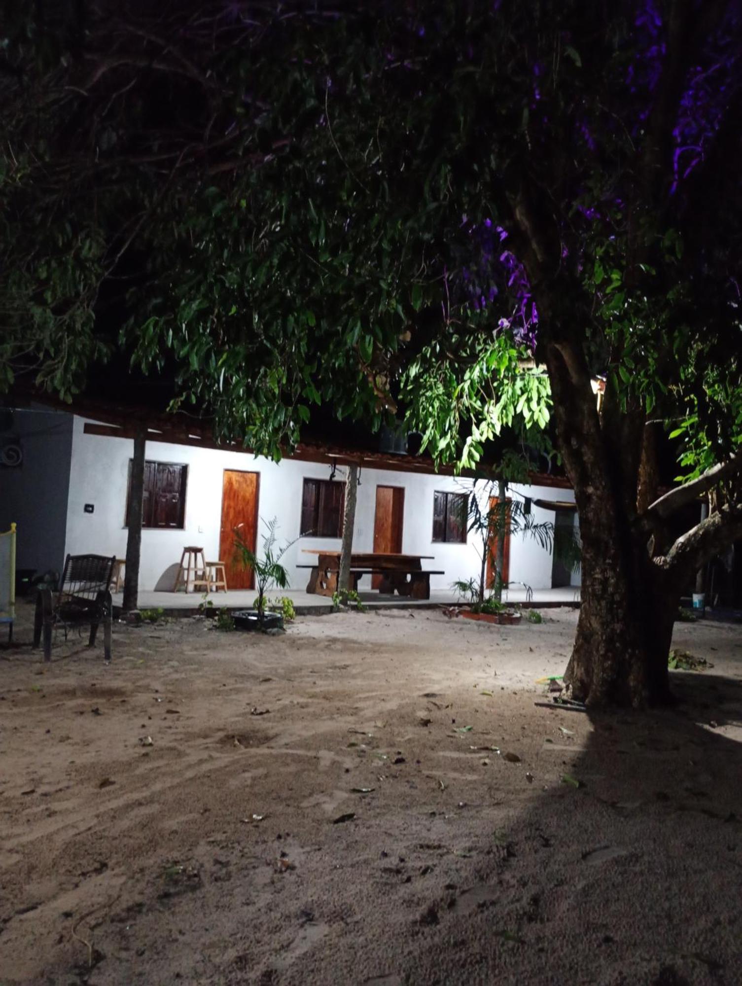 Hostel E Camping Na Rua Das Flores Santo Amaro do Maranhao 外观 照片